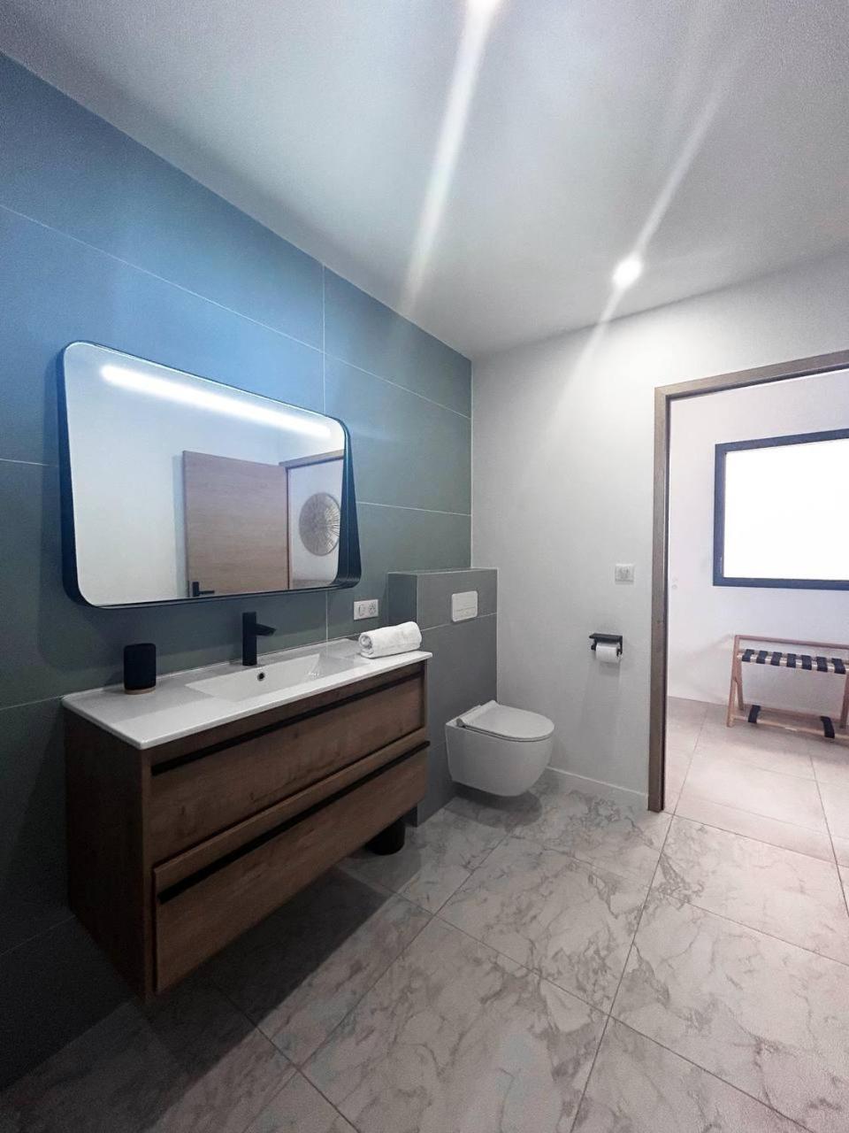 Hotel A Stretta Пропріано Екстер'єр фото